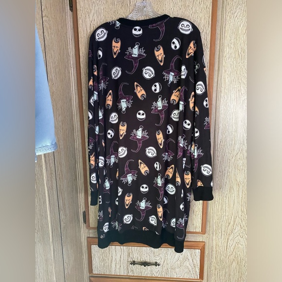 NWT Disney nightmare before Christmas sleep shirt size 2x multi colors - Picture 2 of 7